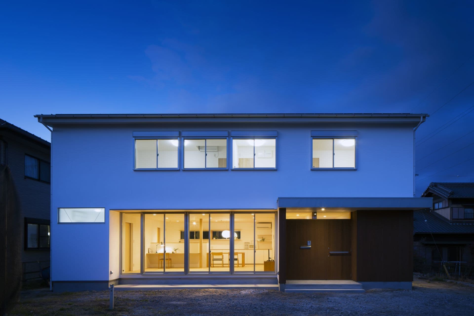 ノッティ―ハウスリビング外観