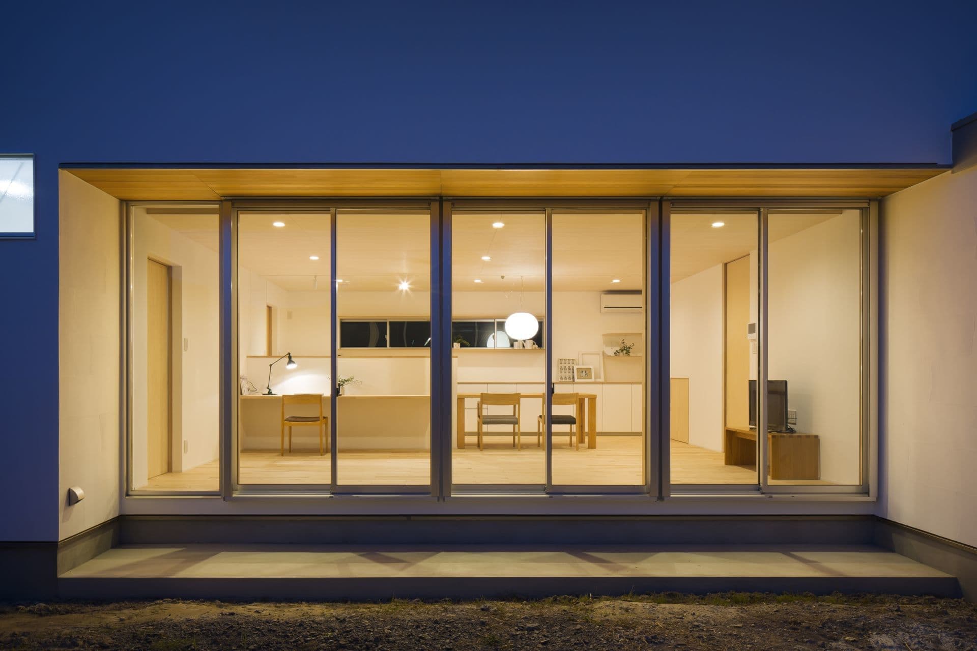 ノッティ―ハウスリビング外観