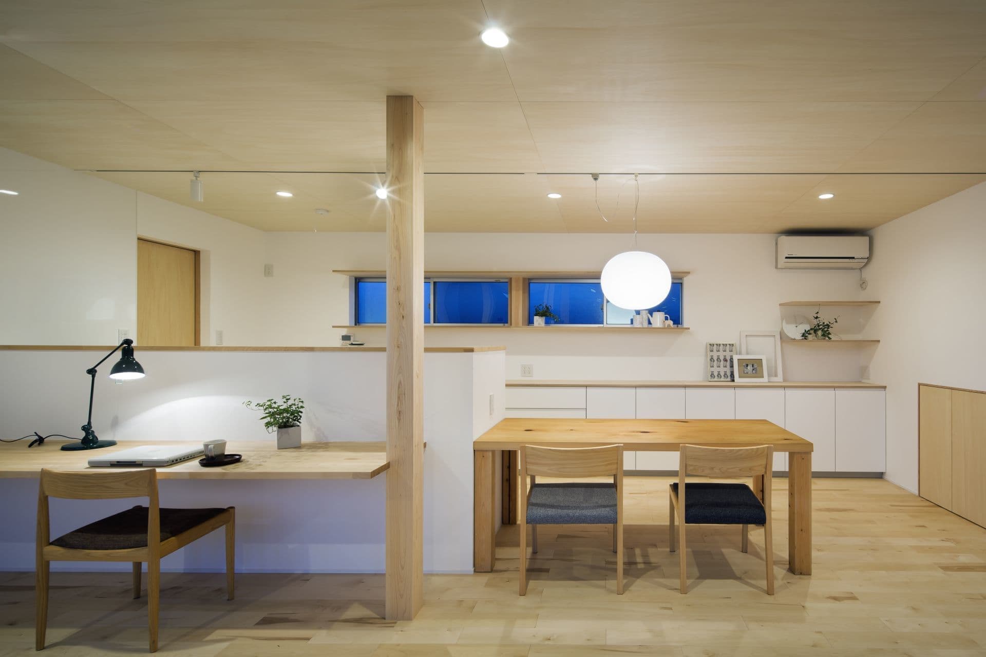 ノッティ―ハウスリビング、リビング