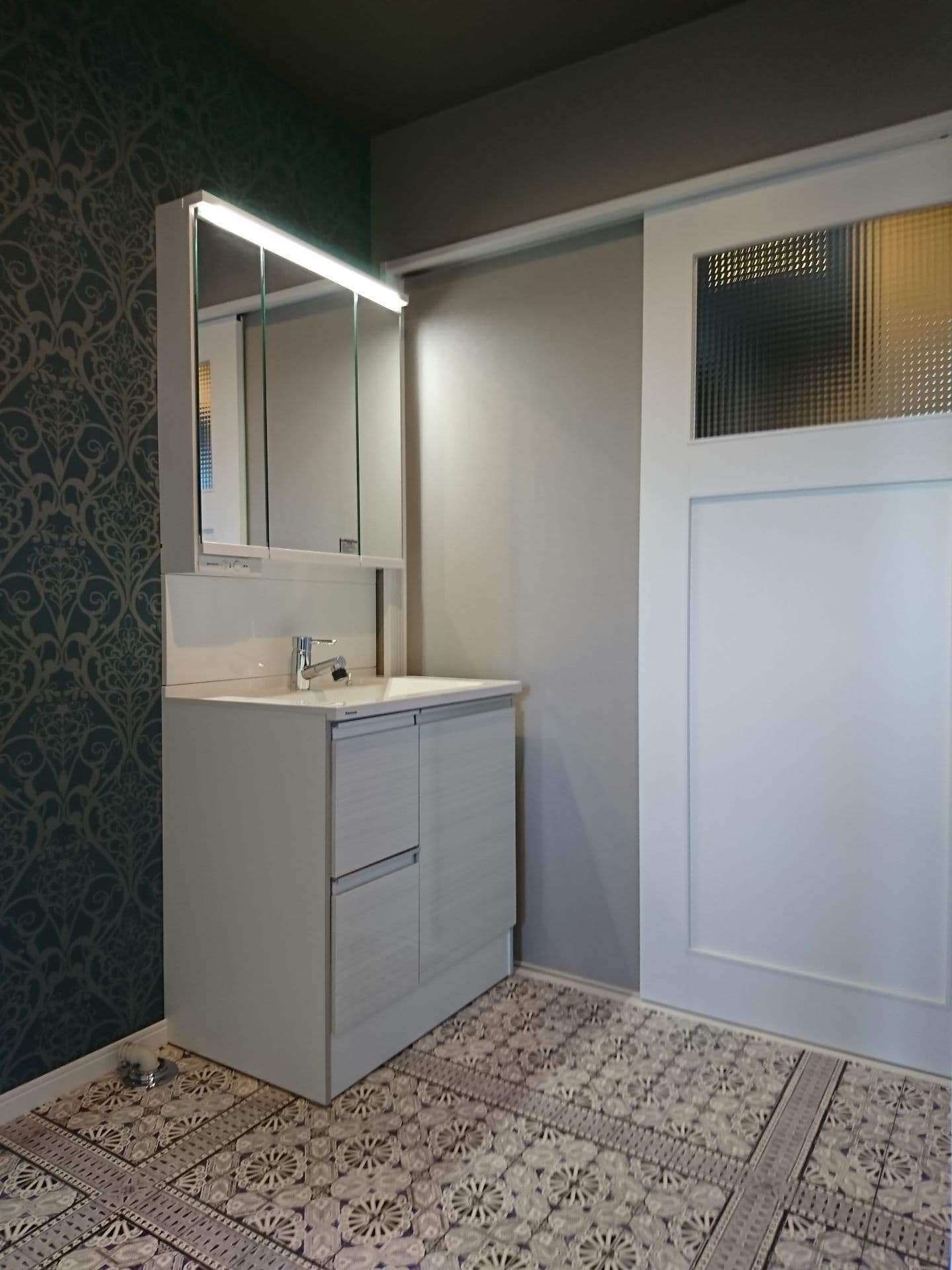 ジップコミュニケーションズ洗面台